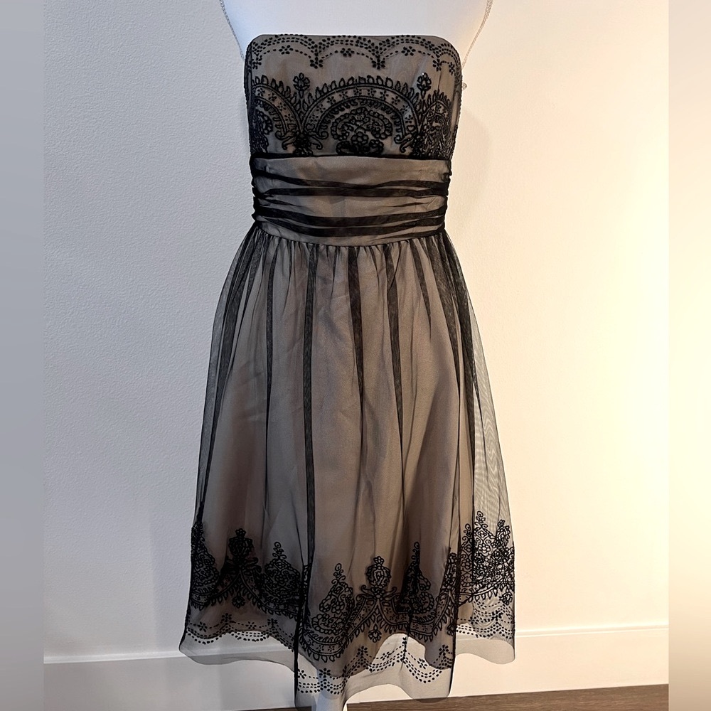 Elegant Black Strapless Dress